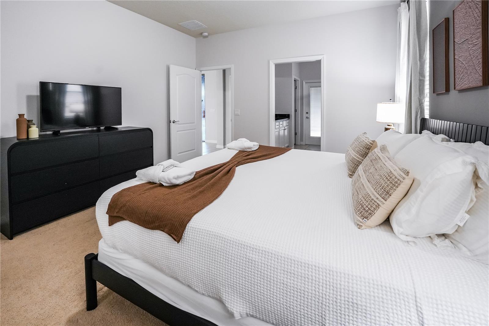 WINDSOR/WESTSIDE, WINDSOR AT WESTSIDE - Residential