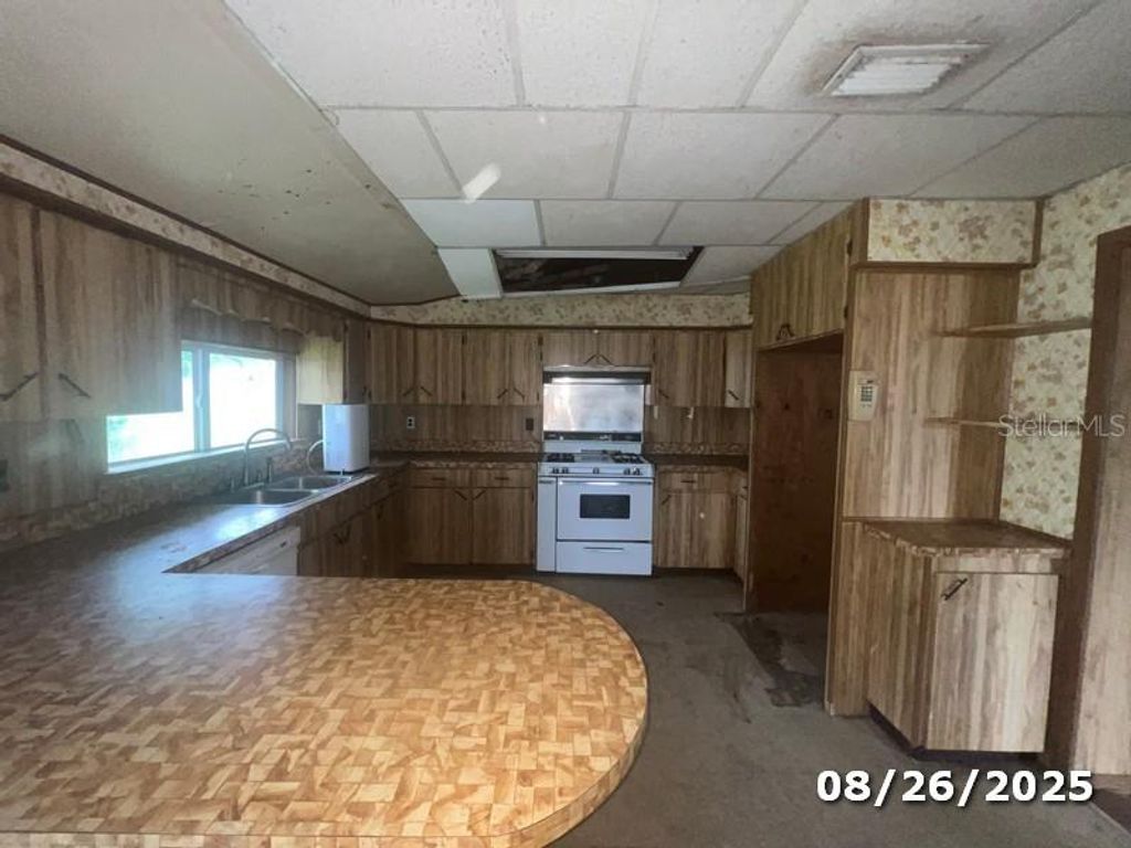 Photo of 3502 Liles Lane, Plant City, FL 33563 (MLS # W7877386)