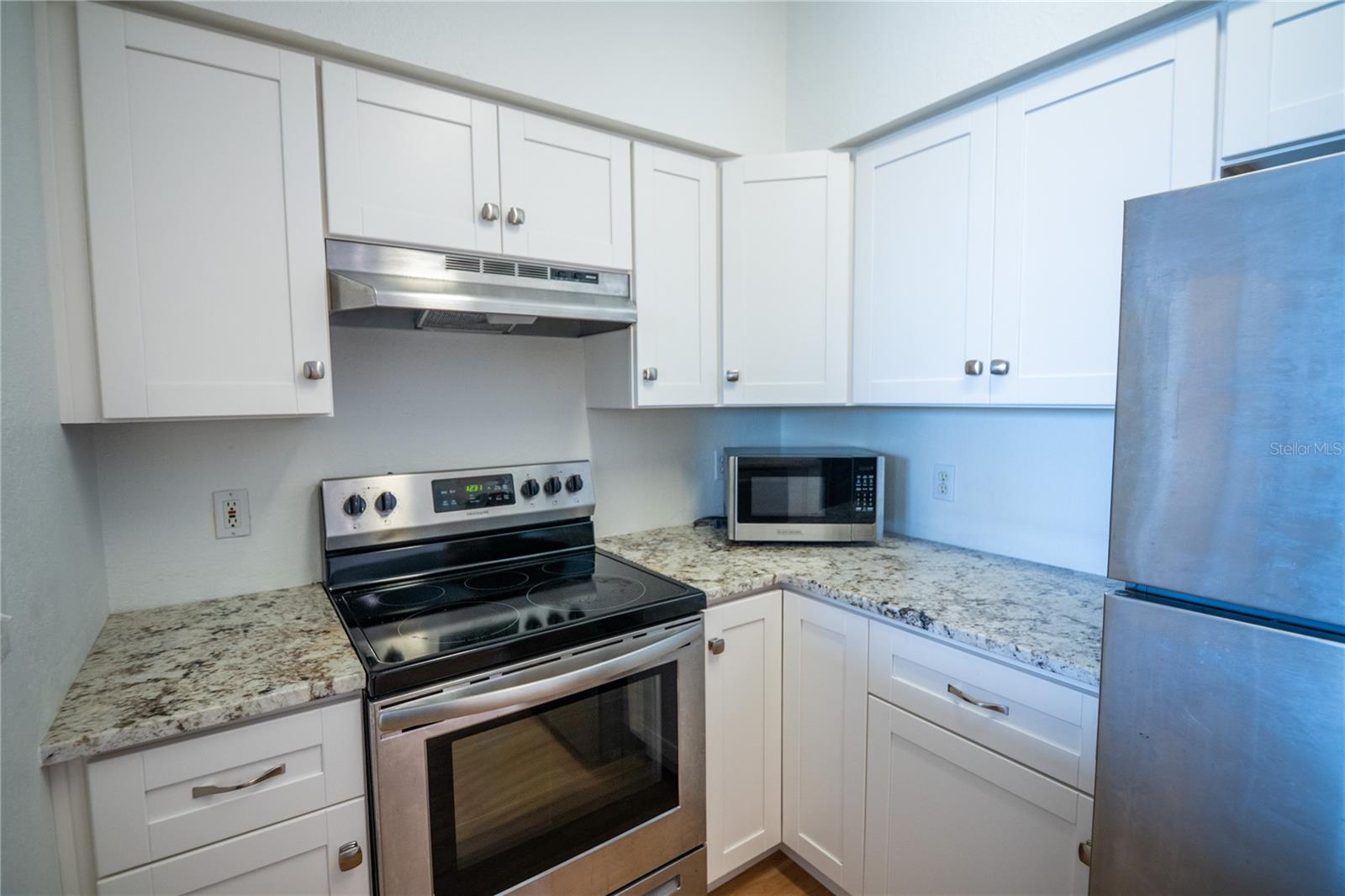 HAMPTONS/METROWEST - Residential