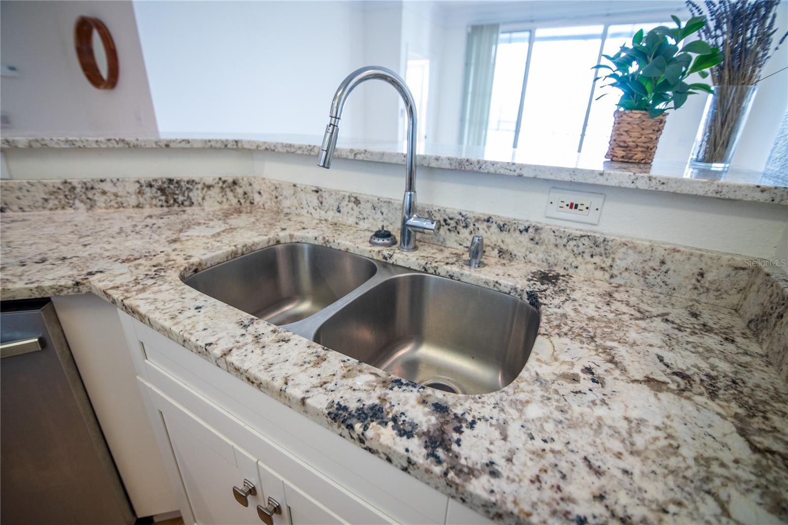 HAMPTONS/METROWEST - Residential