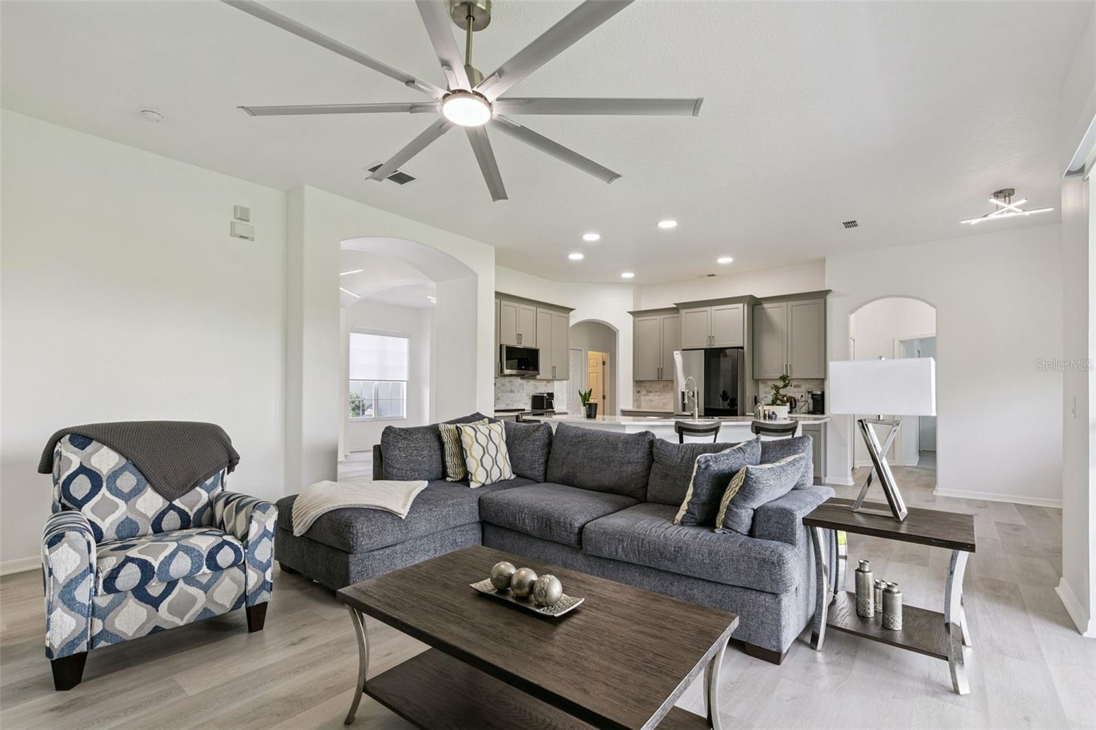 AVALON LAKES PH 02 VLGS E & H - Residential