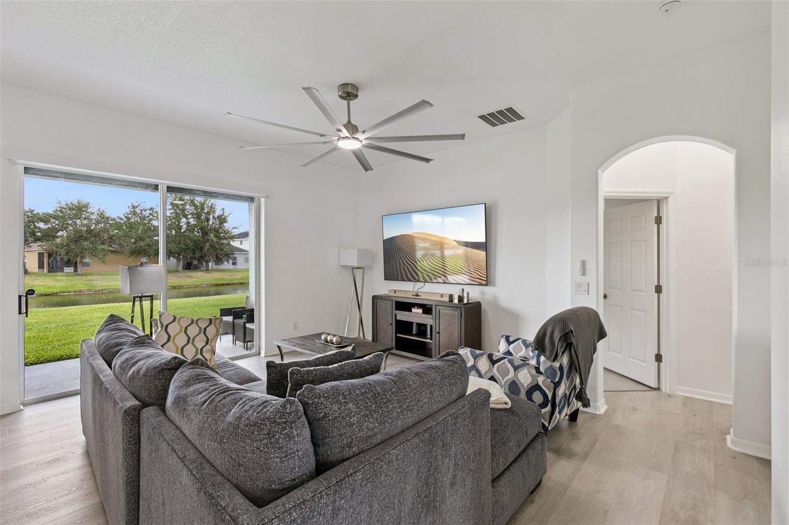 AVALON LAKES PH 02 VLGS E & H - Residential