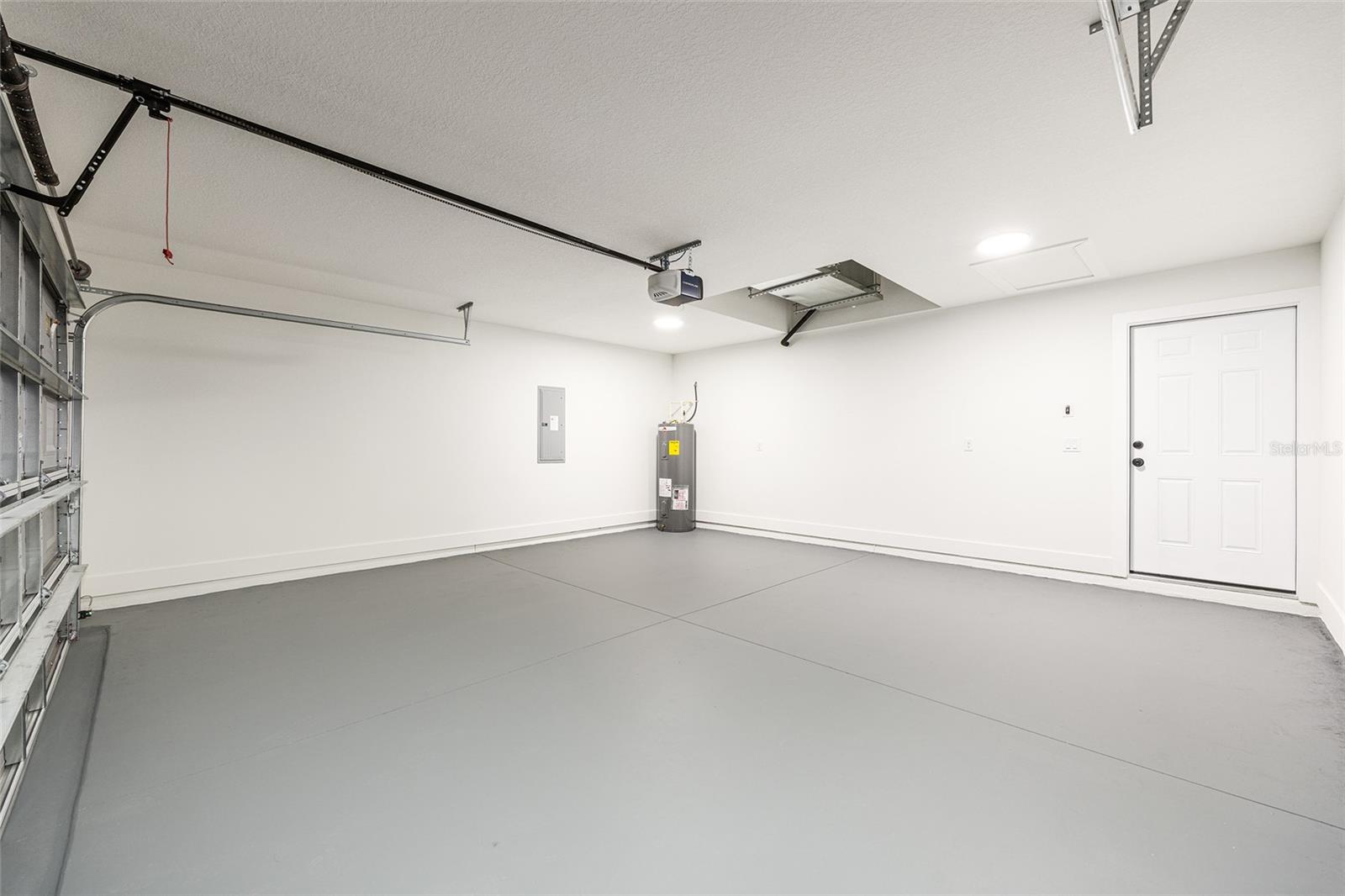 ROLLING RANCH ESTATE - Residential