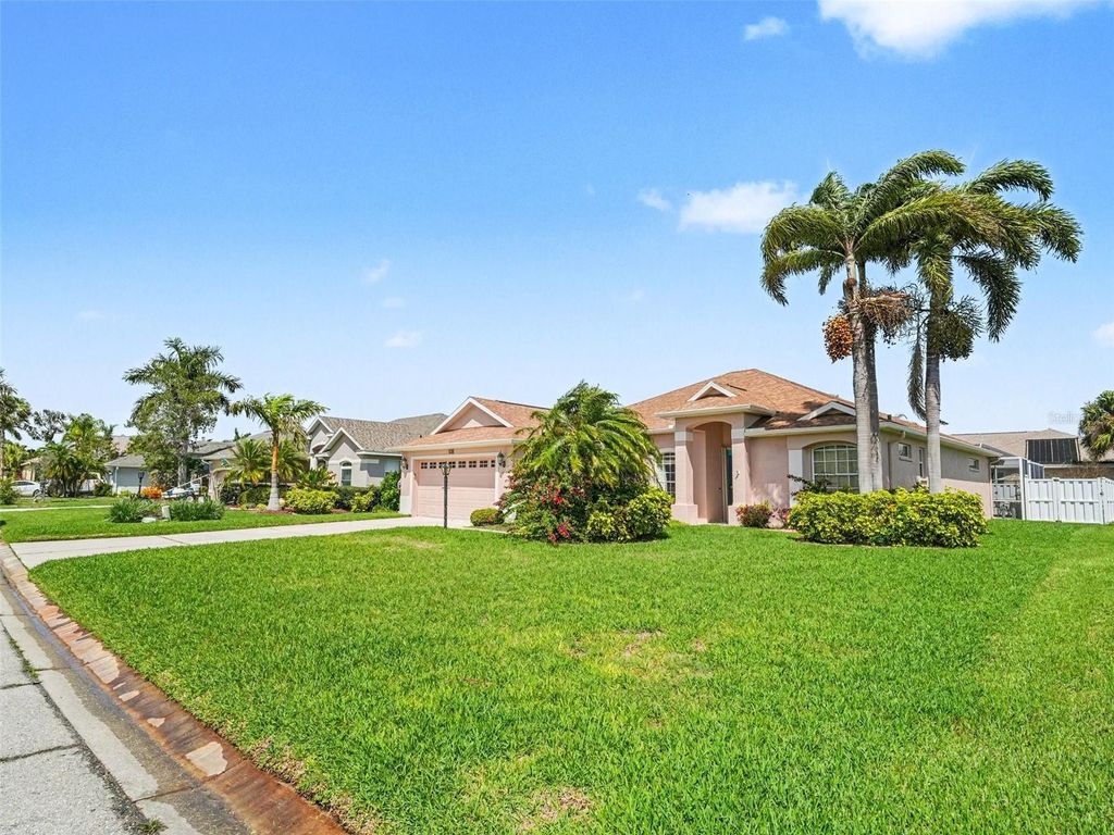 Photo of 535 Planters Manor Way, Bradenton, FL 34212 (MLS # TB8487107)