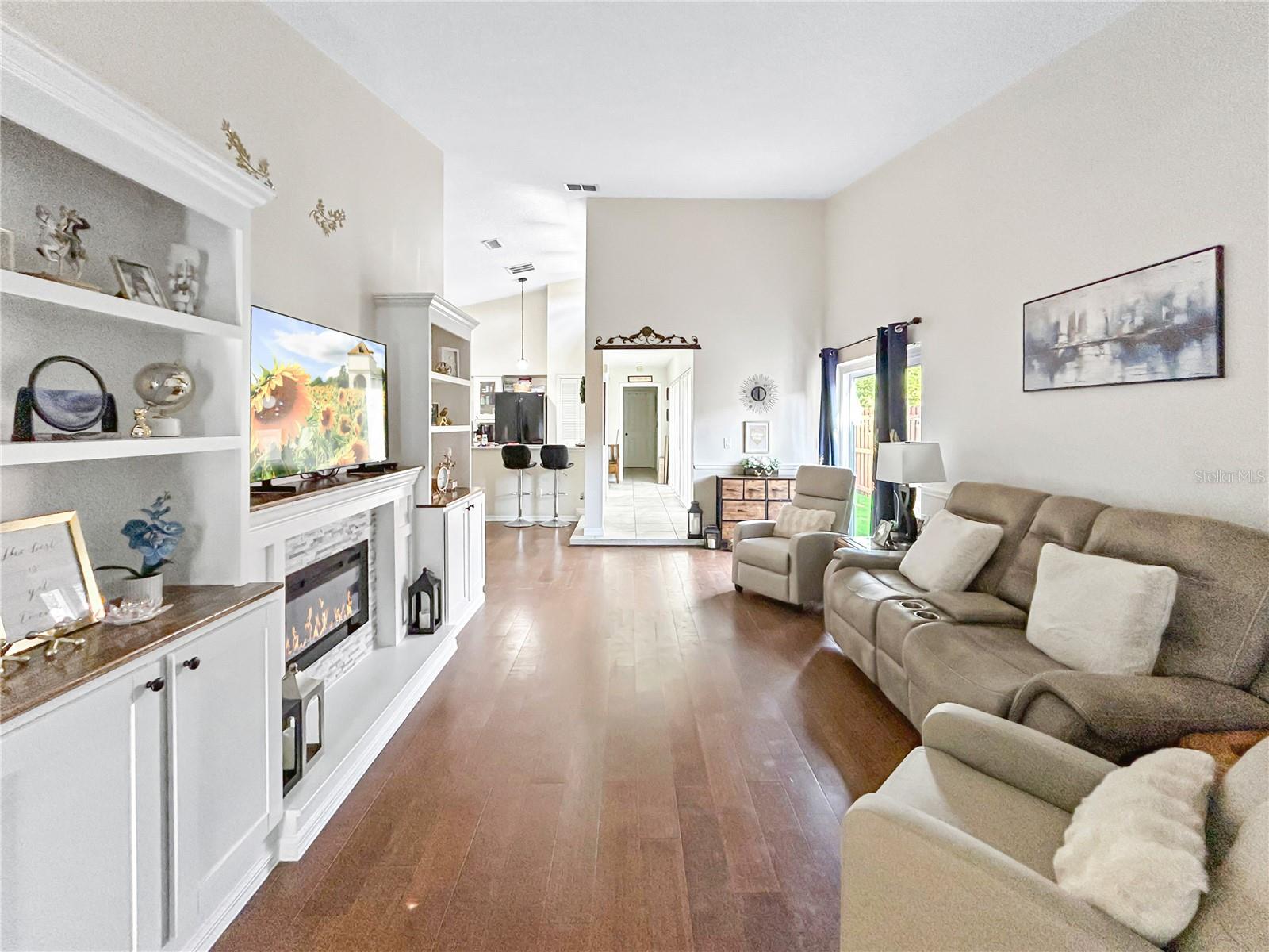 COUNTRY CLUB VILLAGE UNIT 1 - Residential