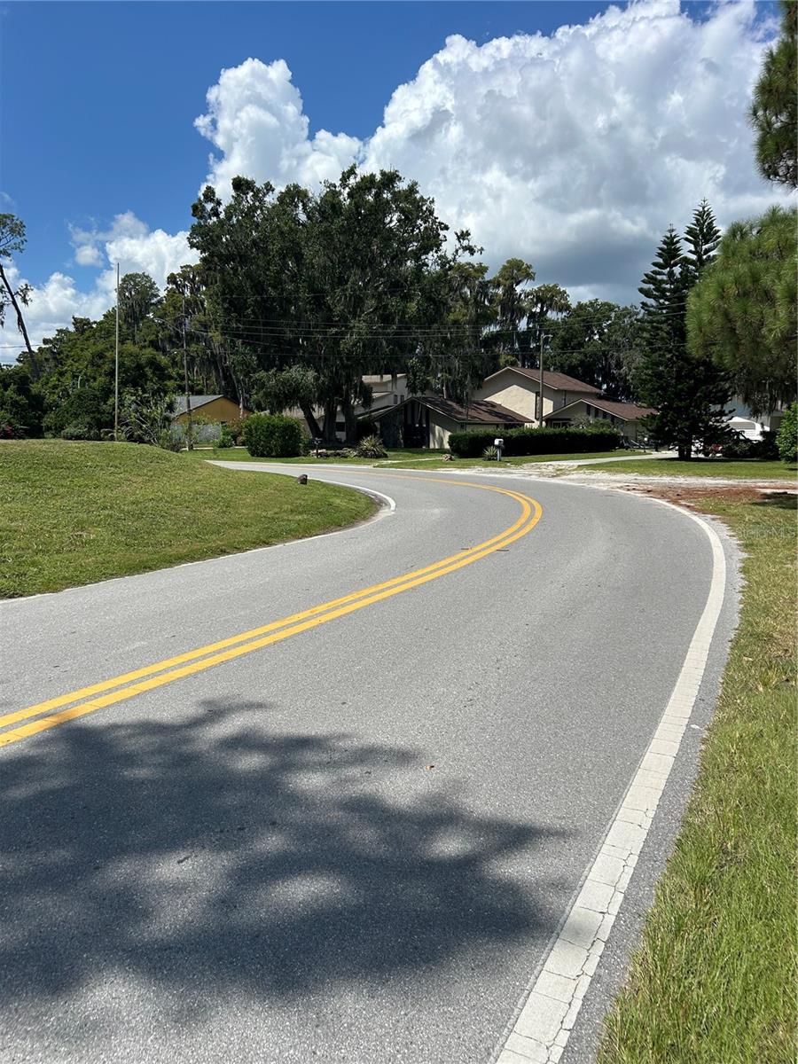 MOON LAKE ESTATES - Land