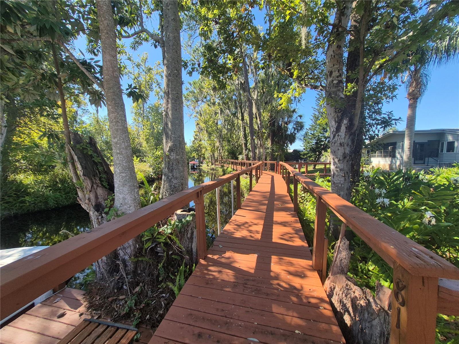 TAVARES FOX RUN MOBILE HOME - Residential