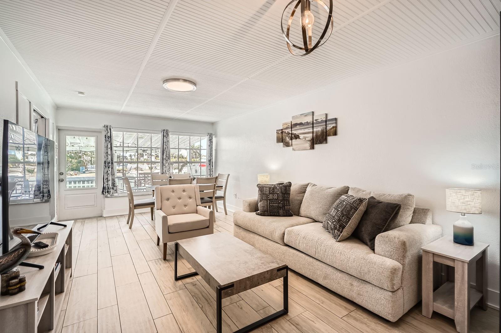 28 SEASIDE COURT