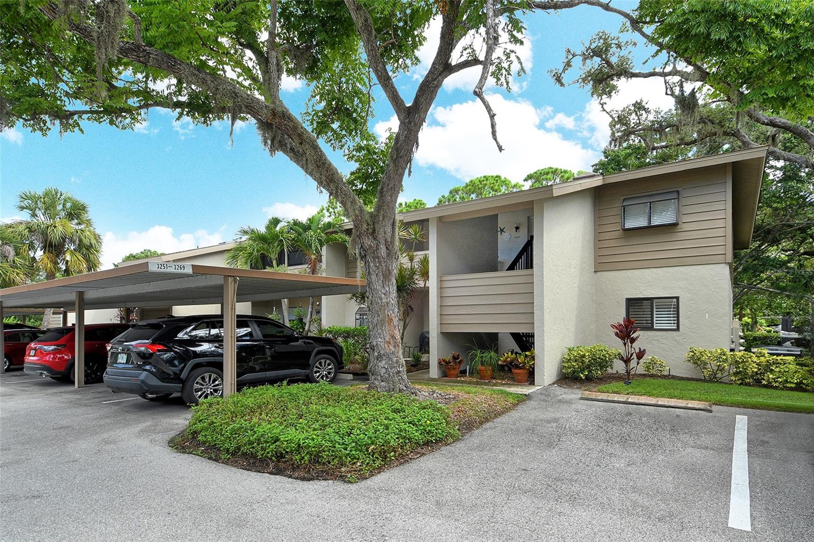 Beautifully upgraded 2 bed/ 2 bath condo on the 2nd Floor in desirable community. Looking for annual lease, turnkey ready. The views from the lanai are spectacular, overlooking the pool, flowing creek and part of the Red Bug Preserve. Shopping restaurants, grocery and Siesta Beach are moments away. Enjoy mingling with others at the pool and the Happy Hour get togethers.