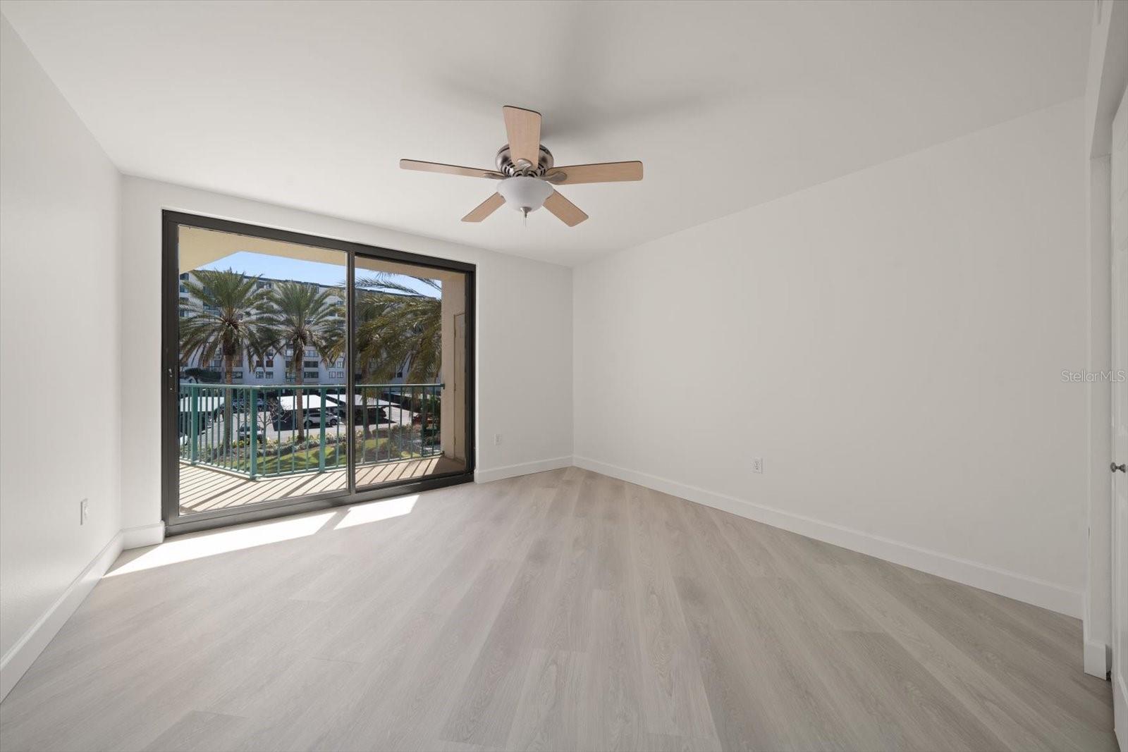 SUNWATCH ON ISLAND ESTATES - Residential