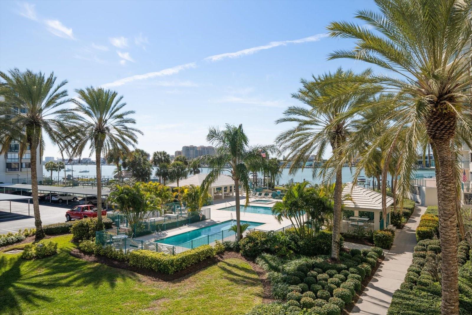 SUNWATCH ON ISLAND ESTATES - Residential