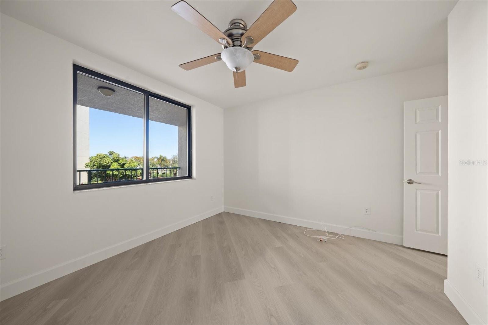 SUNWATCH ON ISLAND ESTATES - Residential