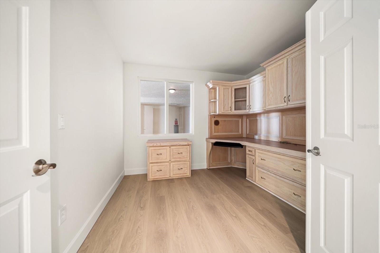 SUNWATCH ON ISLAND ESTATES - Residential