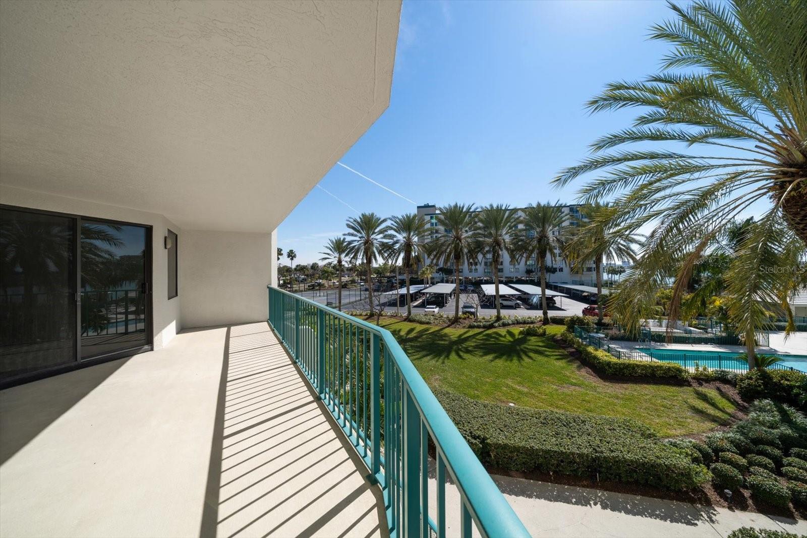 SUNWATCH ON ISLAND ESTATES - Residential