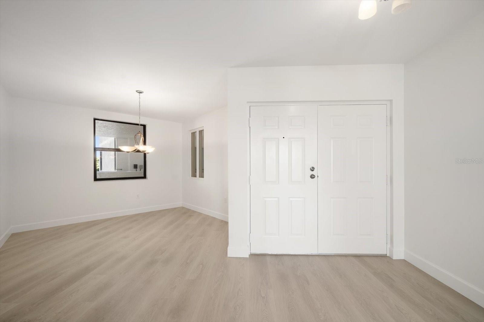 SUNWATCH ON ISLAND ESTATES - Residential