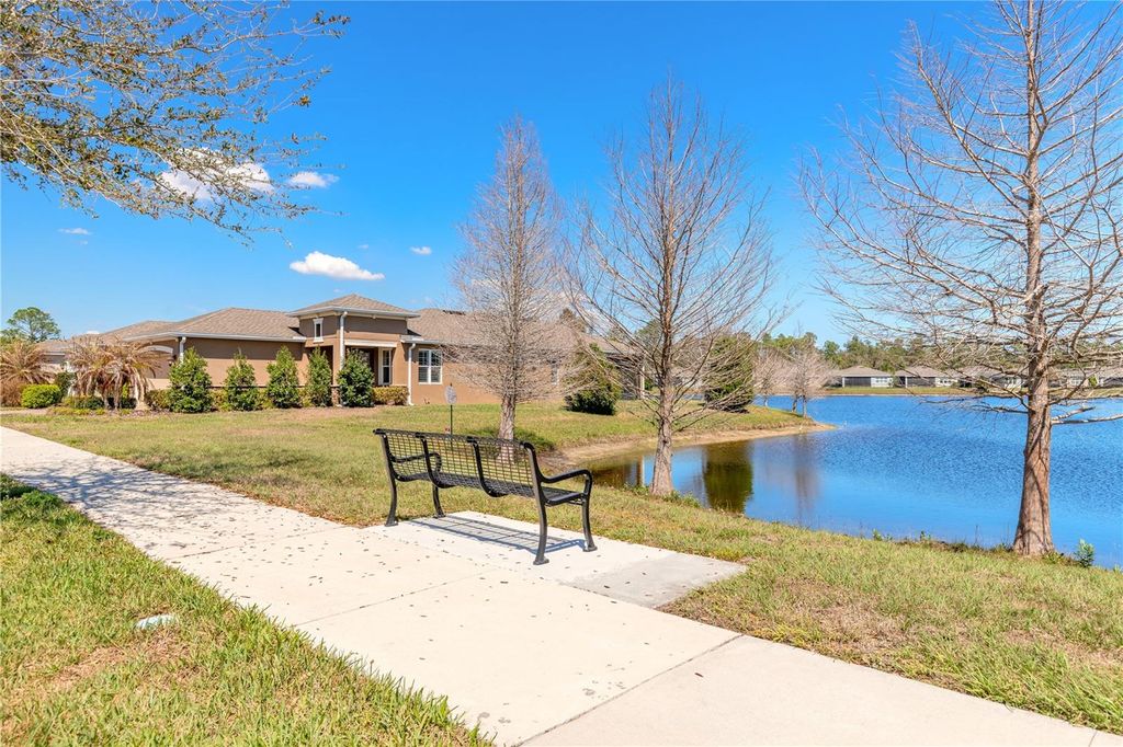Photo of 1099 Lincolnshire Drive, Deland, FL 32724 (MLS # V4947945)