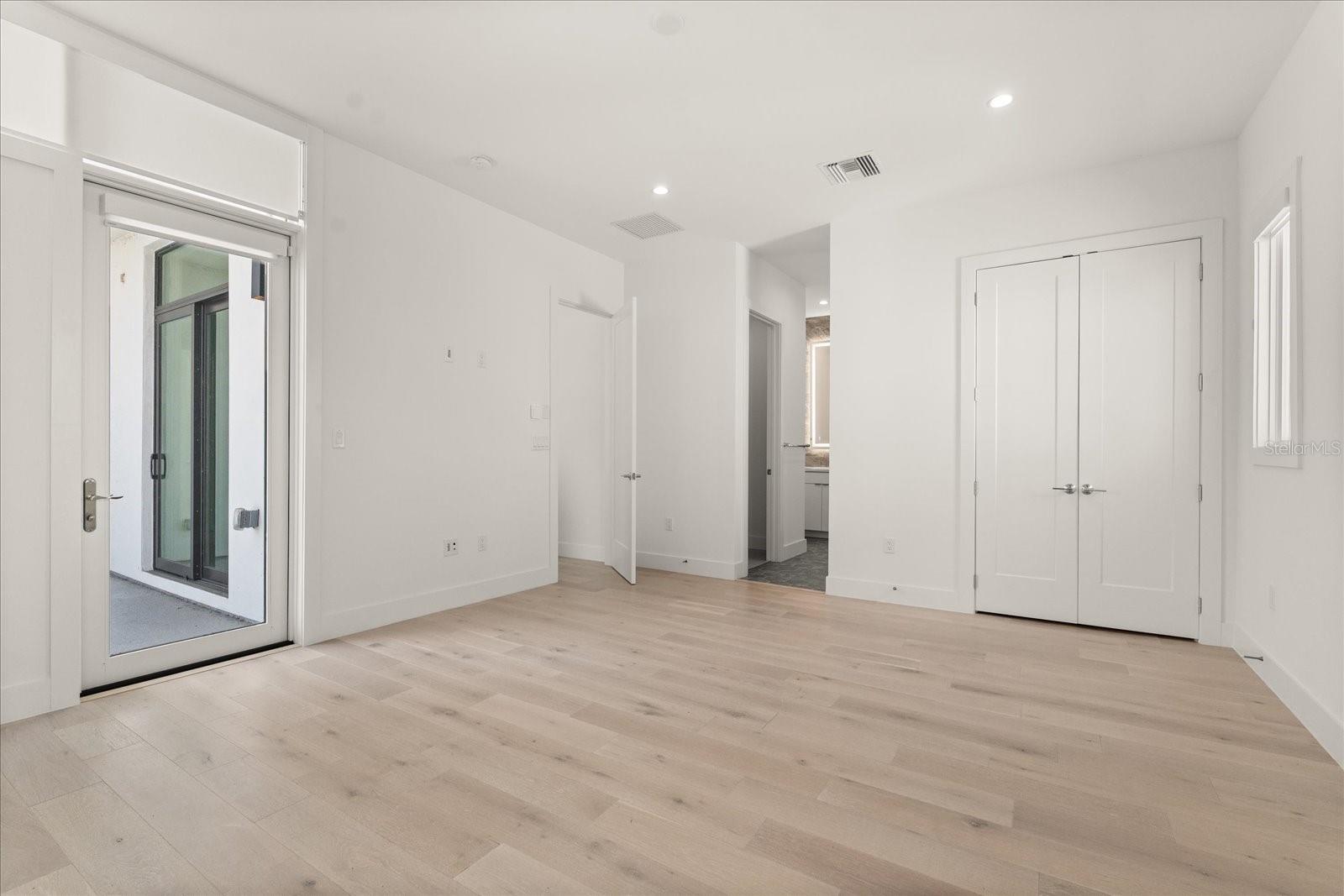 MONDRIAN/WINDER PARK TWNHMS - Residential