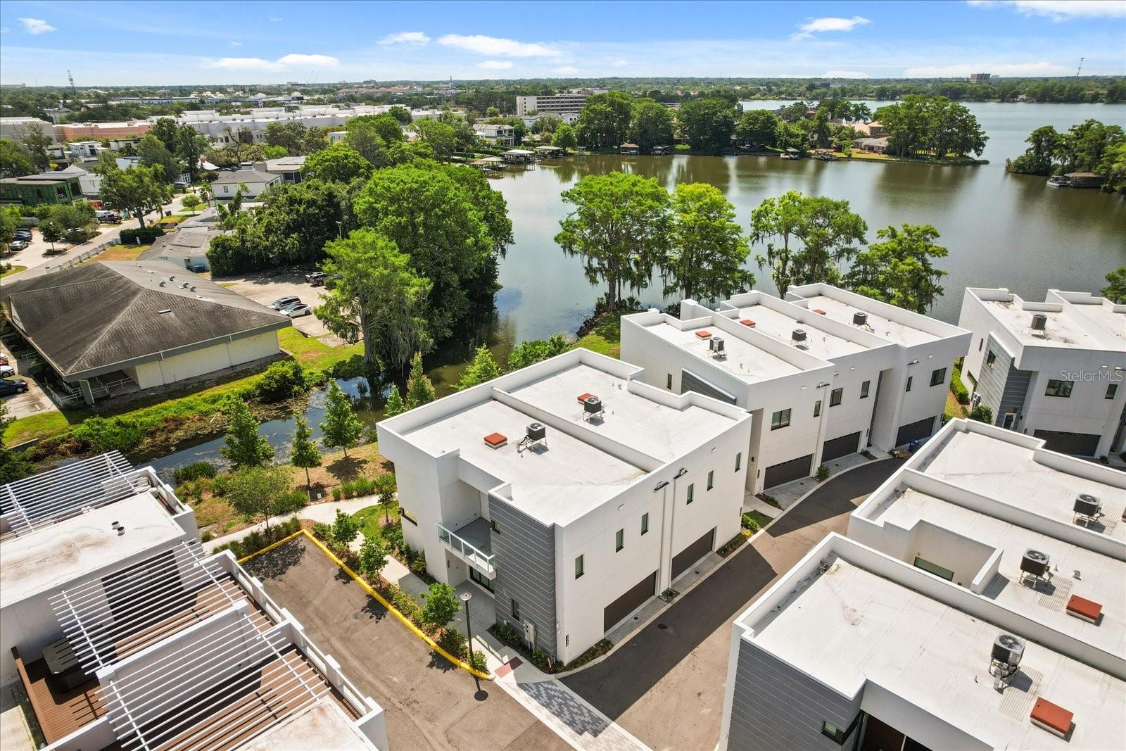 MONDRIAN/WINDER PARK TWNHMS - Residential