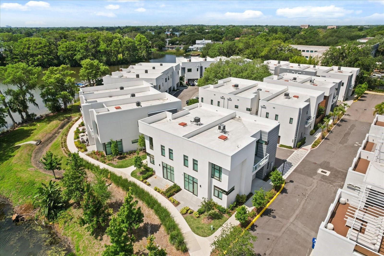 MONDRIAN/WINDER PARK TWNHMS - Residential