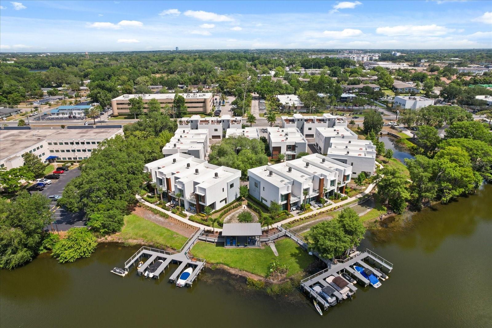 MONDRIAN/WINDER PARK TWNHMS - Residential