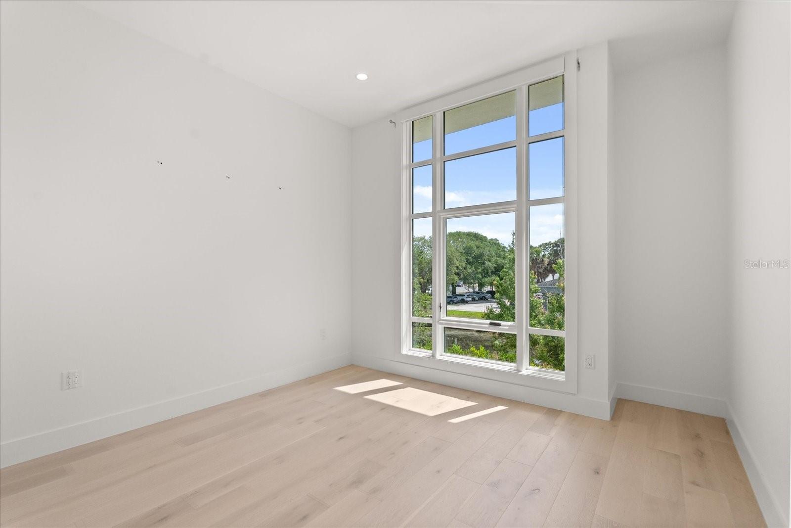 MONDRIAN/WINDER PARK TWNHMS - Residential