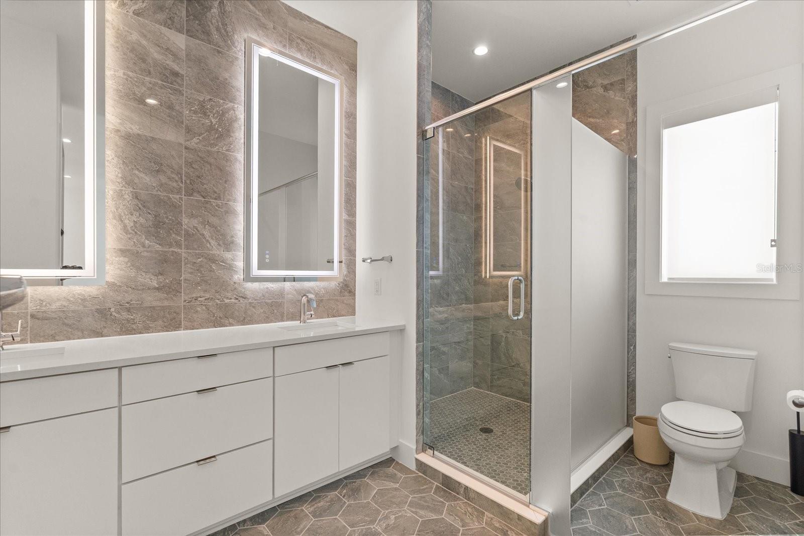 MONDRIAN/WINDER PARK TWNHMS - Residential