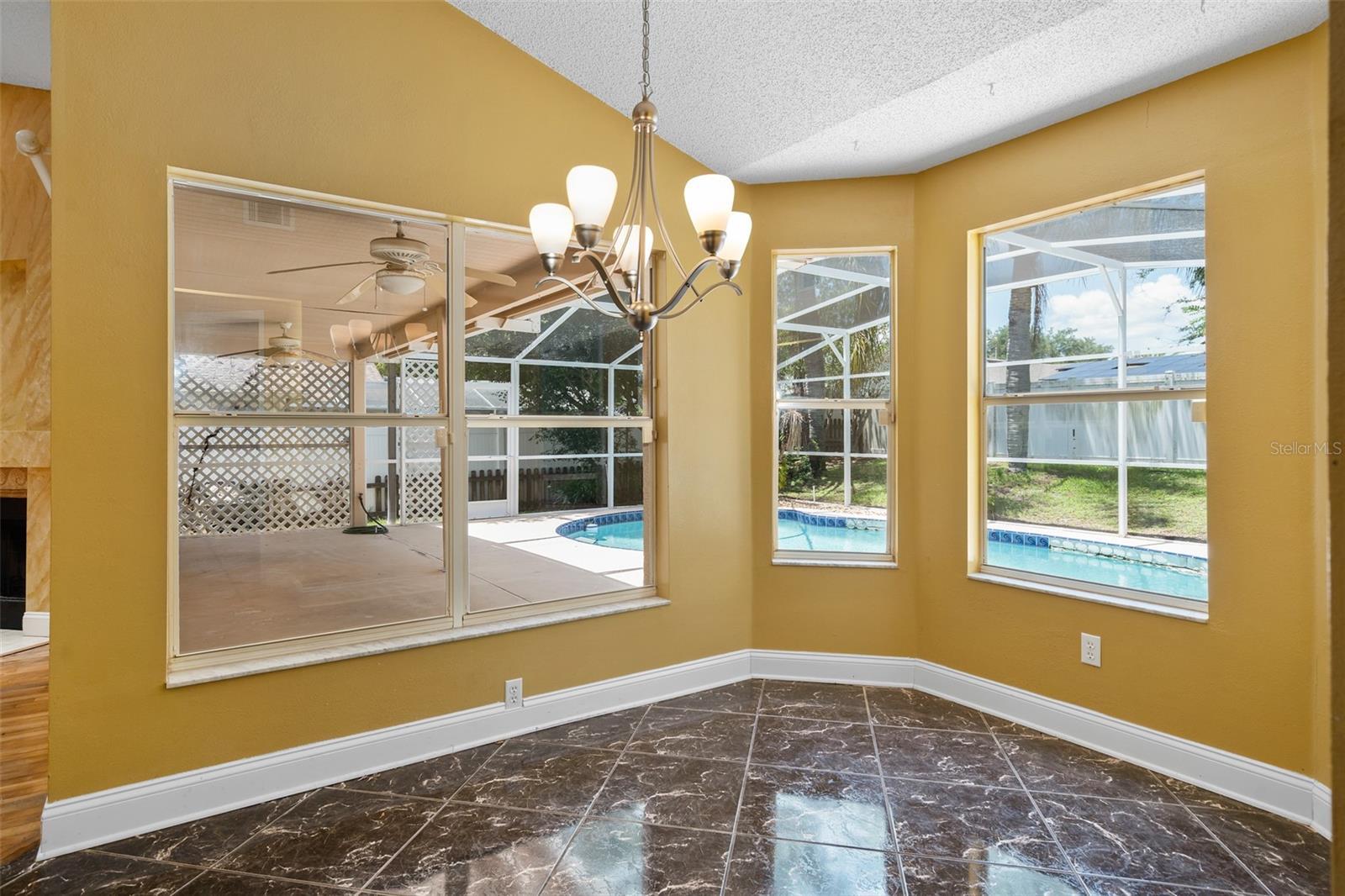 EUSTIS CROOKED LAKE RIDGE SUB - Residential