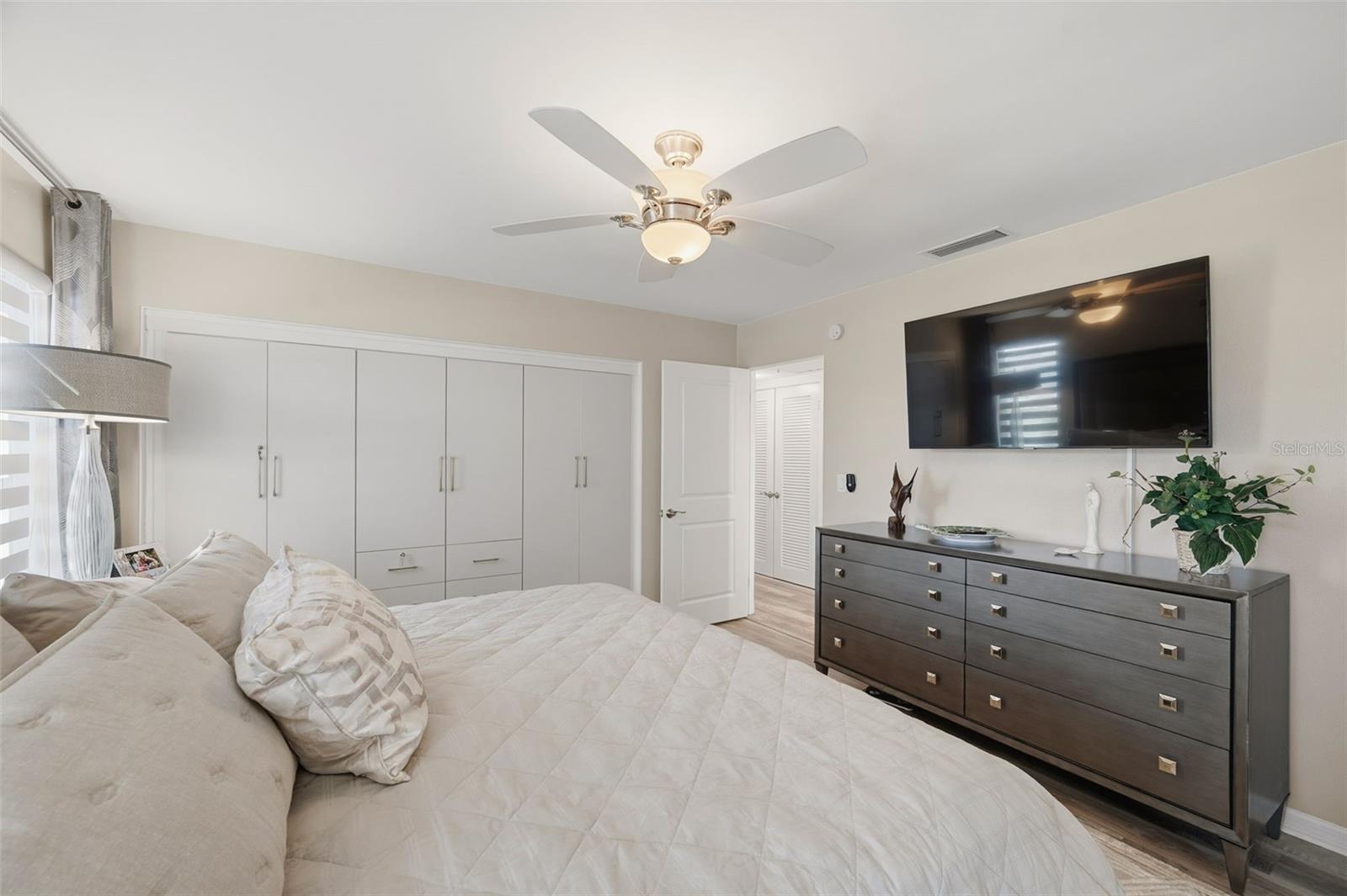 5400 GULF DRIVE APTS 2 - Residential