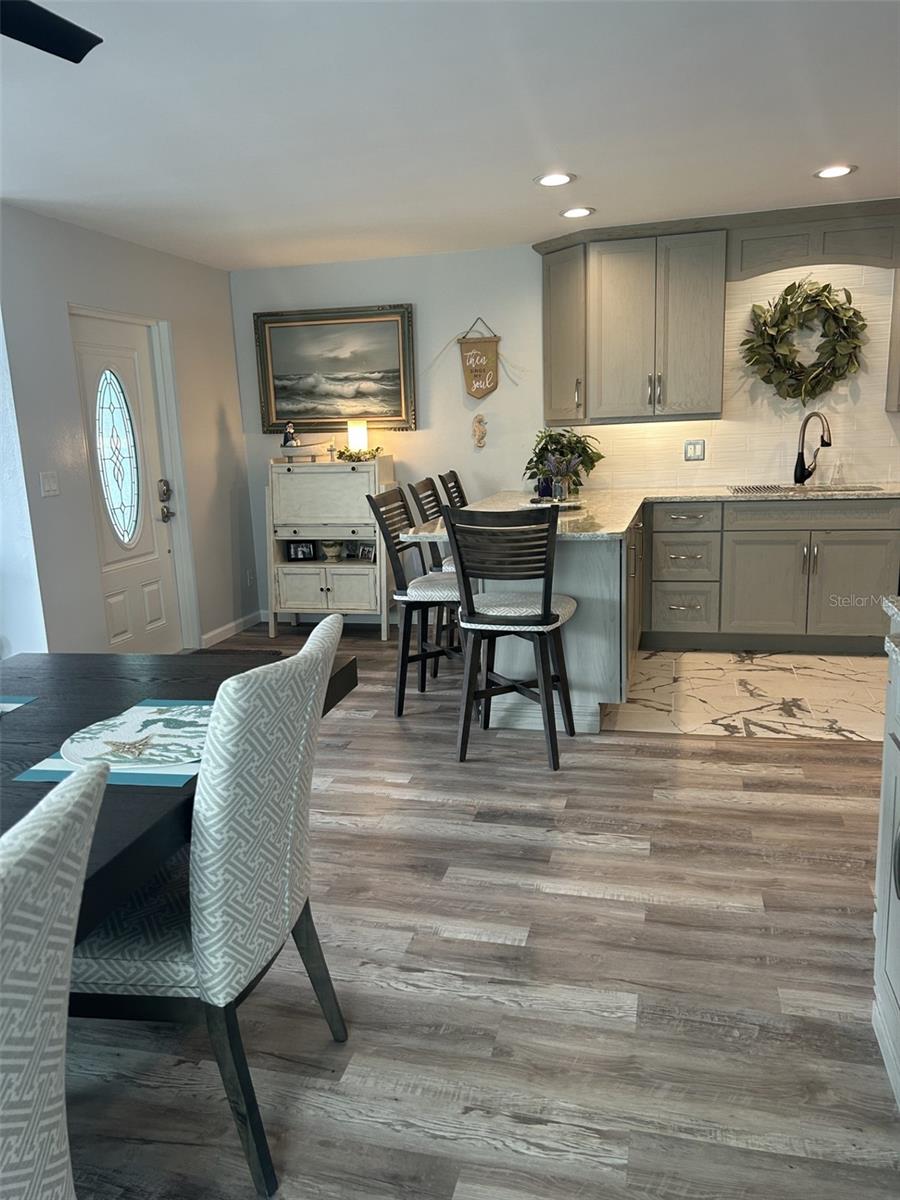 5400 GULF DRIVE APTS 2 - Residential