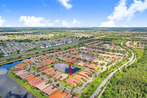 A home in WIMAUMA