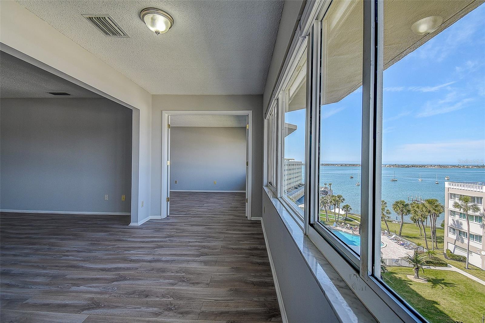 100 BLUFF VIEW DRIVE 514A
