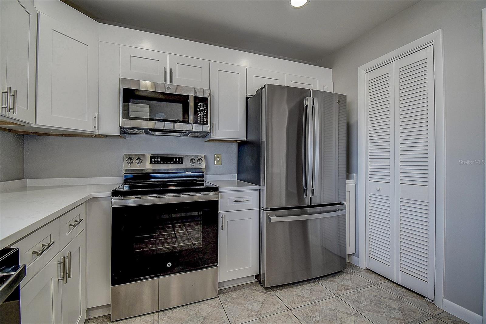 HARBOUR CLUB CONDO - Residential