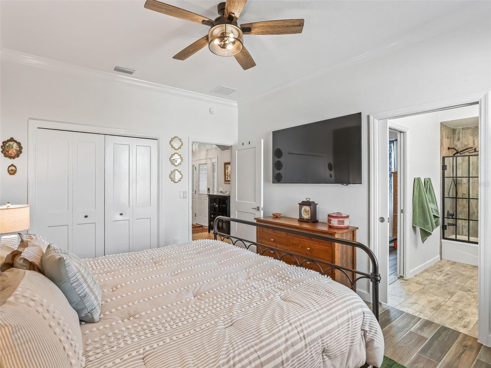 VILLAGES/SOUTHERN OAKS UN 33 - Residential