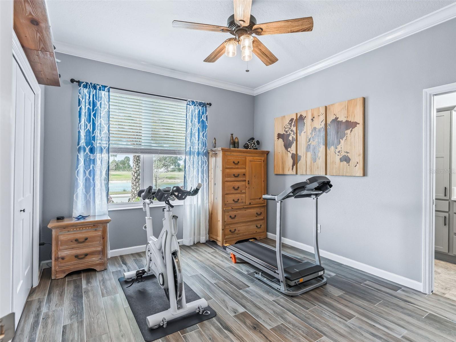 VILLAGES/SOUTHERN OAKS UN 33 - Residential