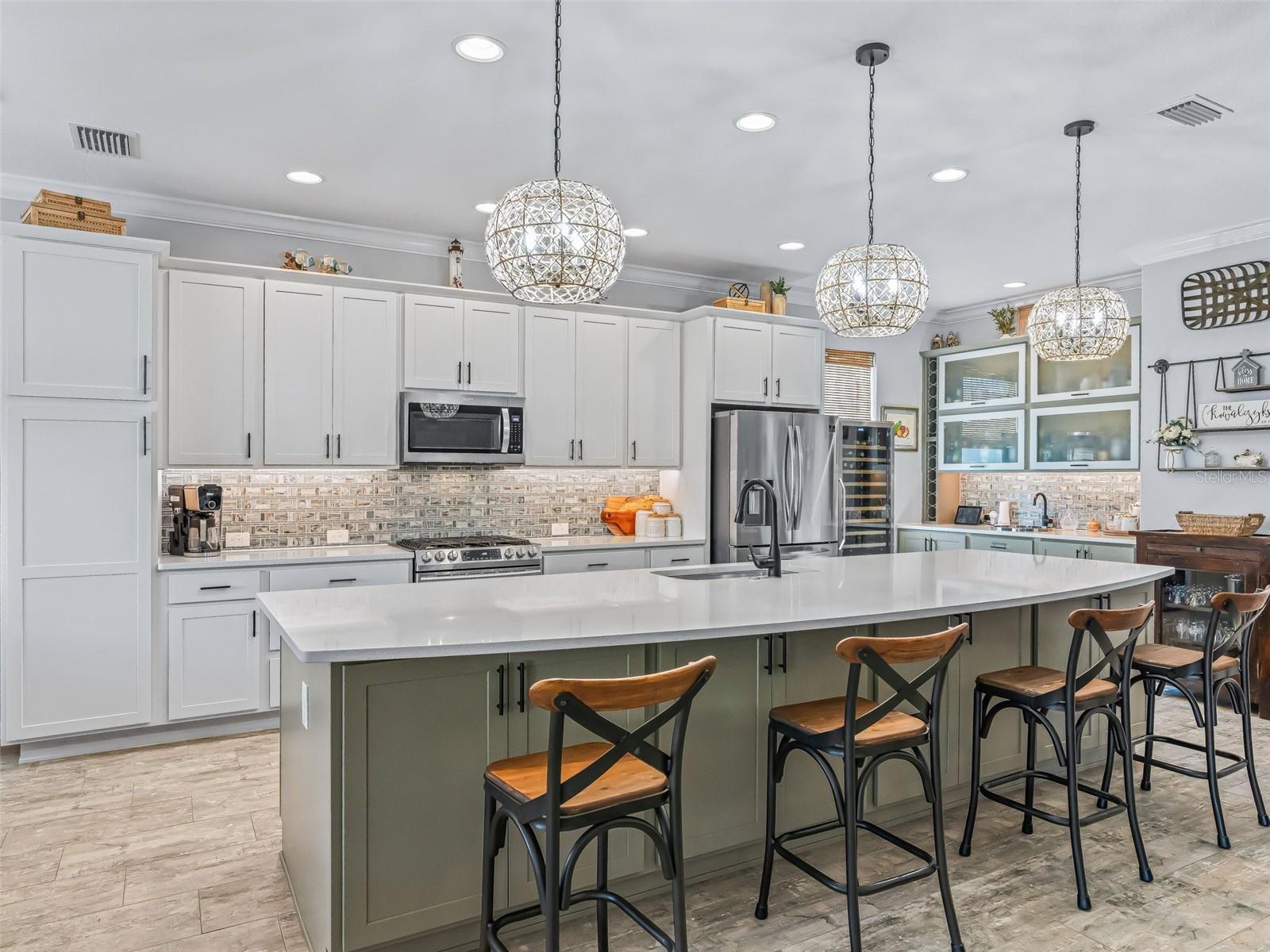 VILLAGES/SOUTHERN OAKS UN 33 - Residential