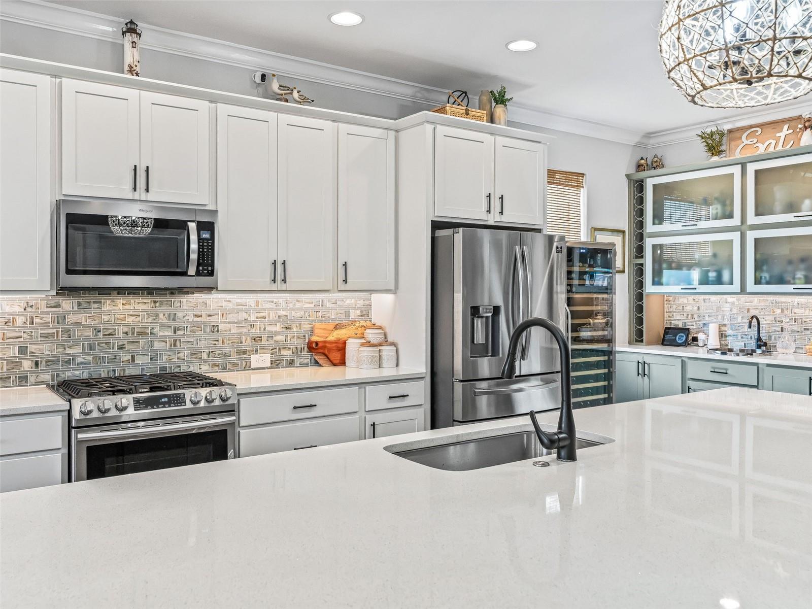 VILLAGES/SOUTHERN OAKS UN 33 - Residential