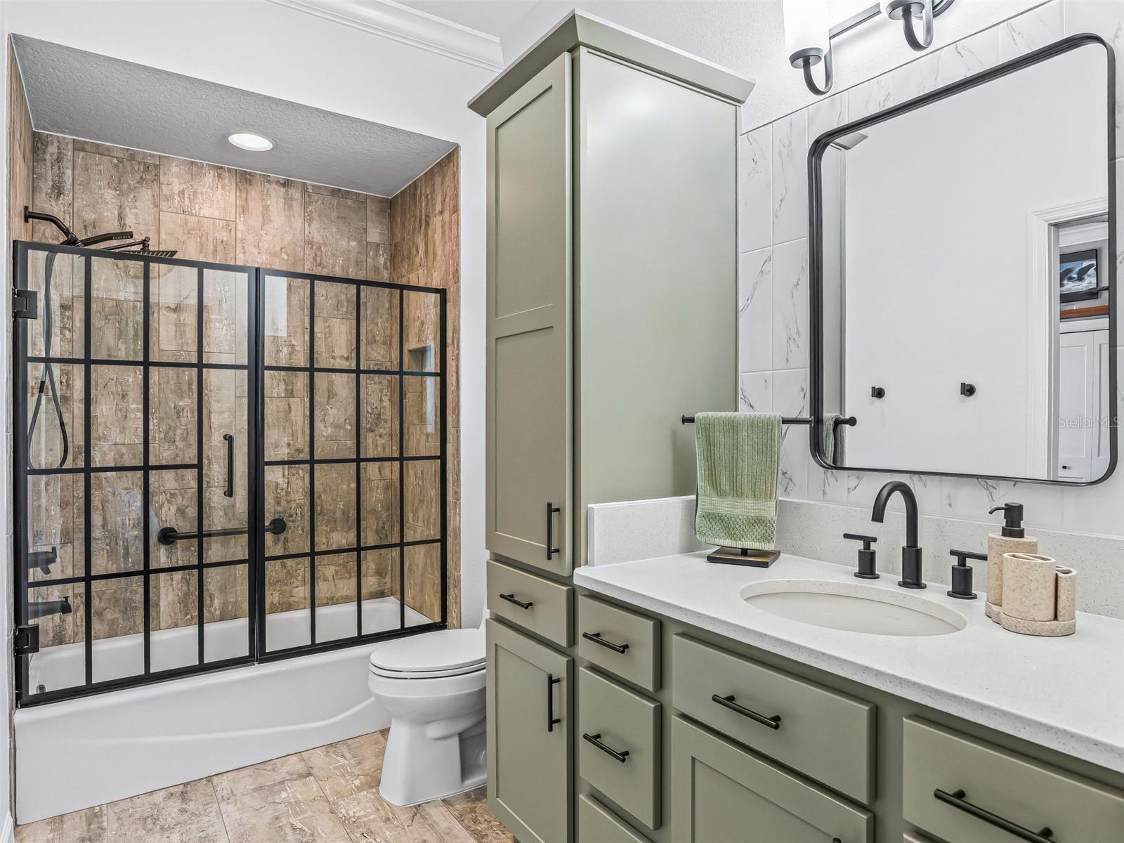 VILLAGES/SOUTHERN OAKS UN 33 - Residential