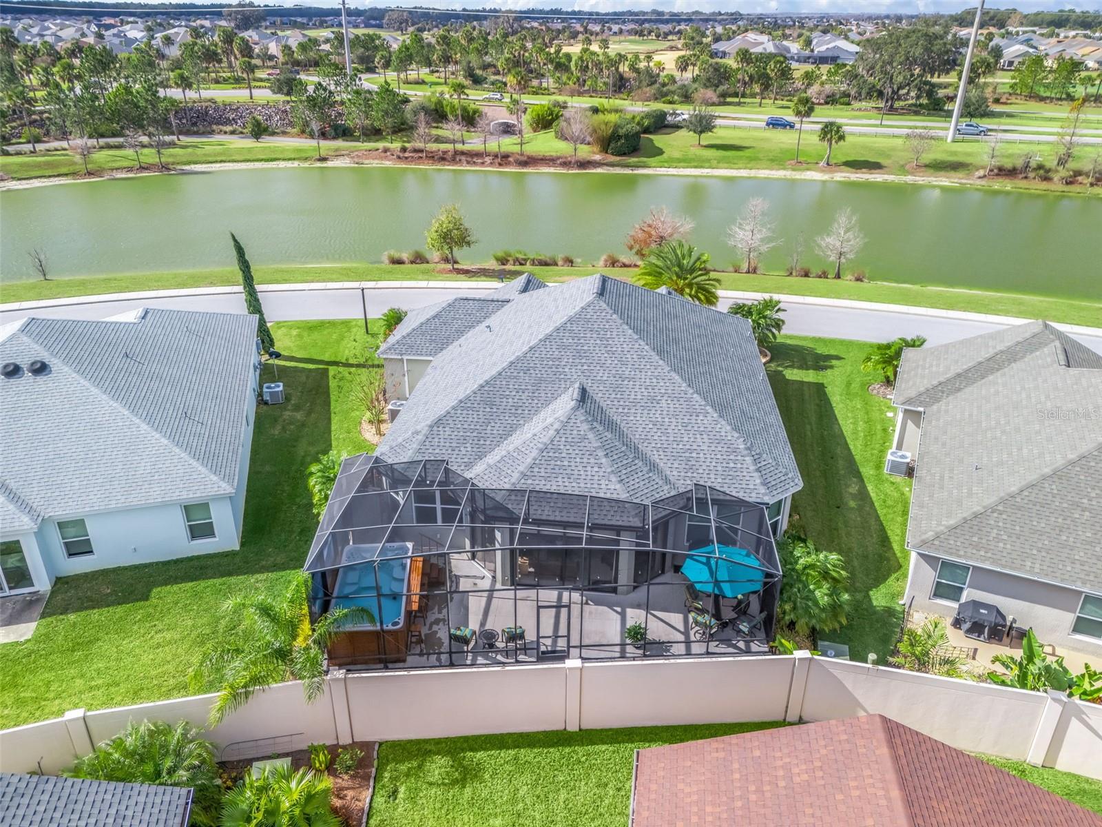 VILLAGES/SOUTHERN OAKS UN 33 - Residential