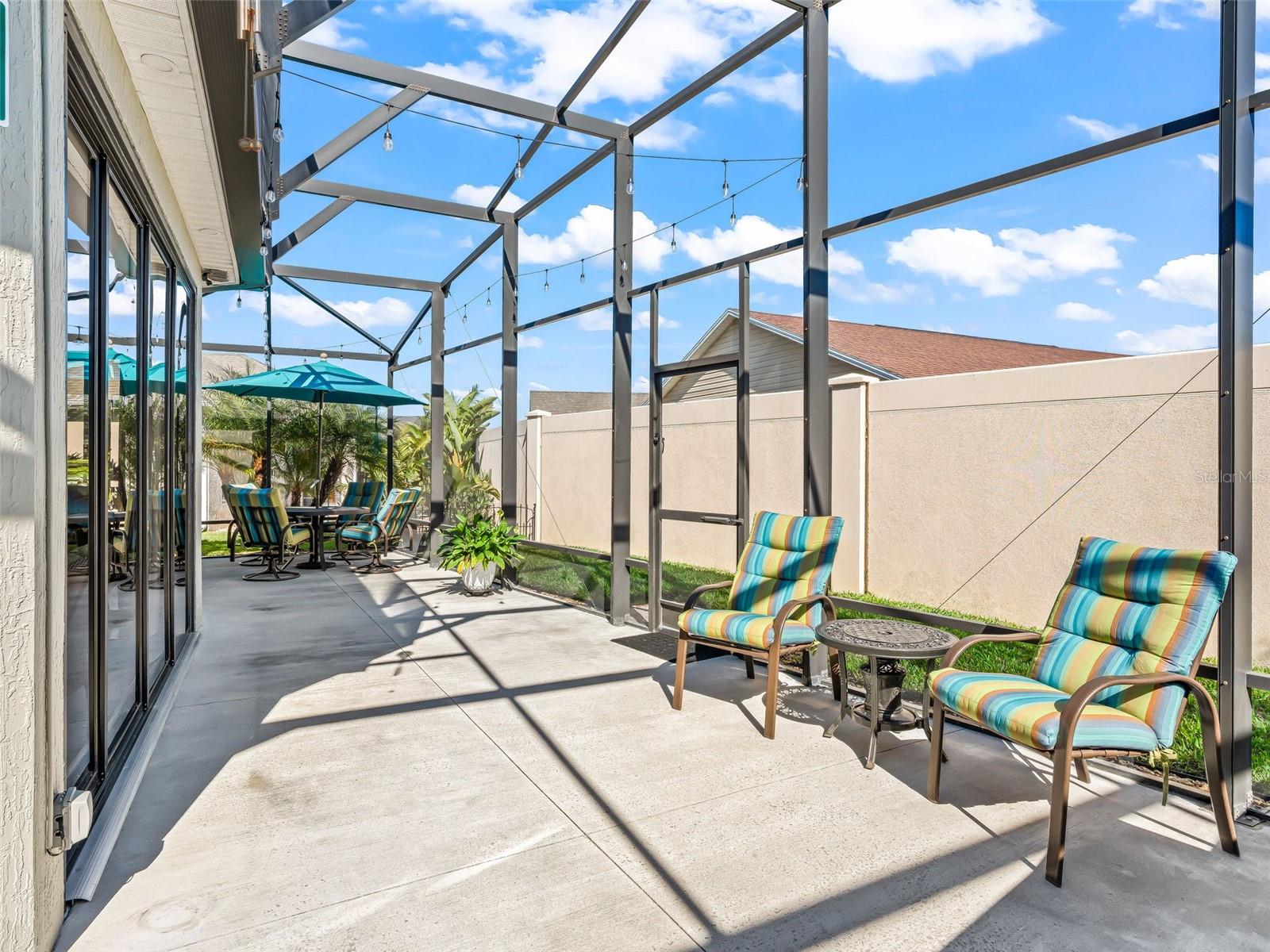 VILLAGES/SOUTHERN OAKS UN 33 - Residential