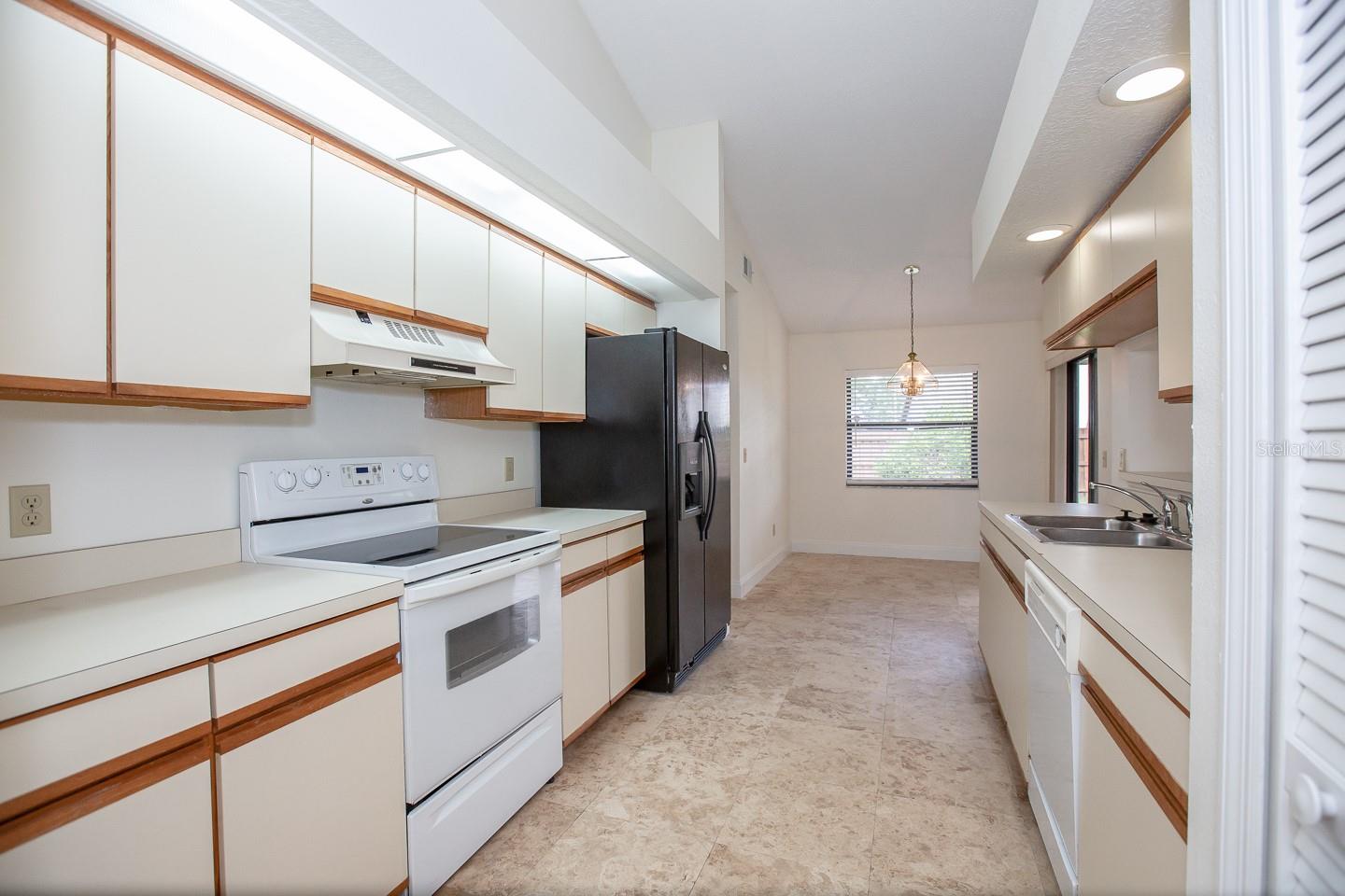 AUTUMN GLEN PH 3 - Residential Lease