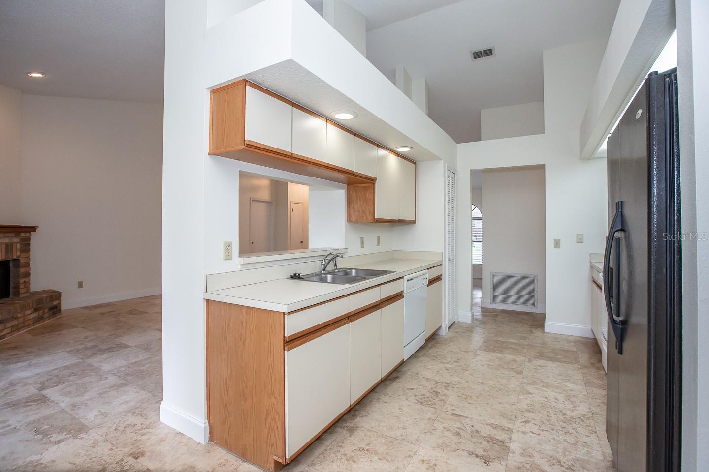 AUTUMN GLEN PH 3 - Residential Lease