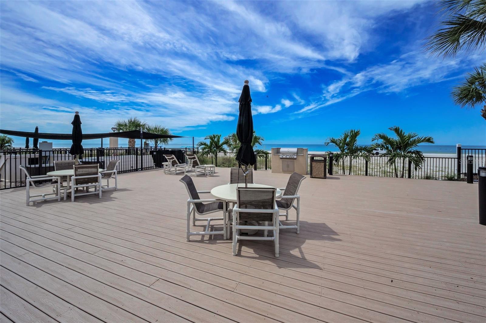 LA VISTANA B CONDO - Residential