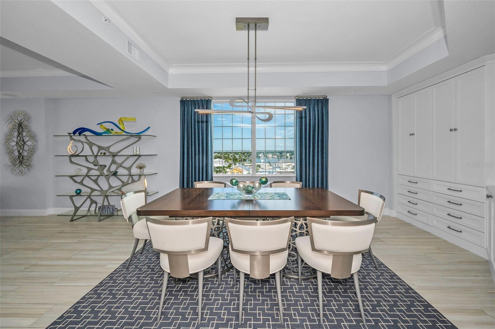 LA VISTANA B CONDO - Residential