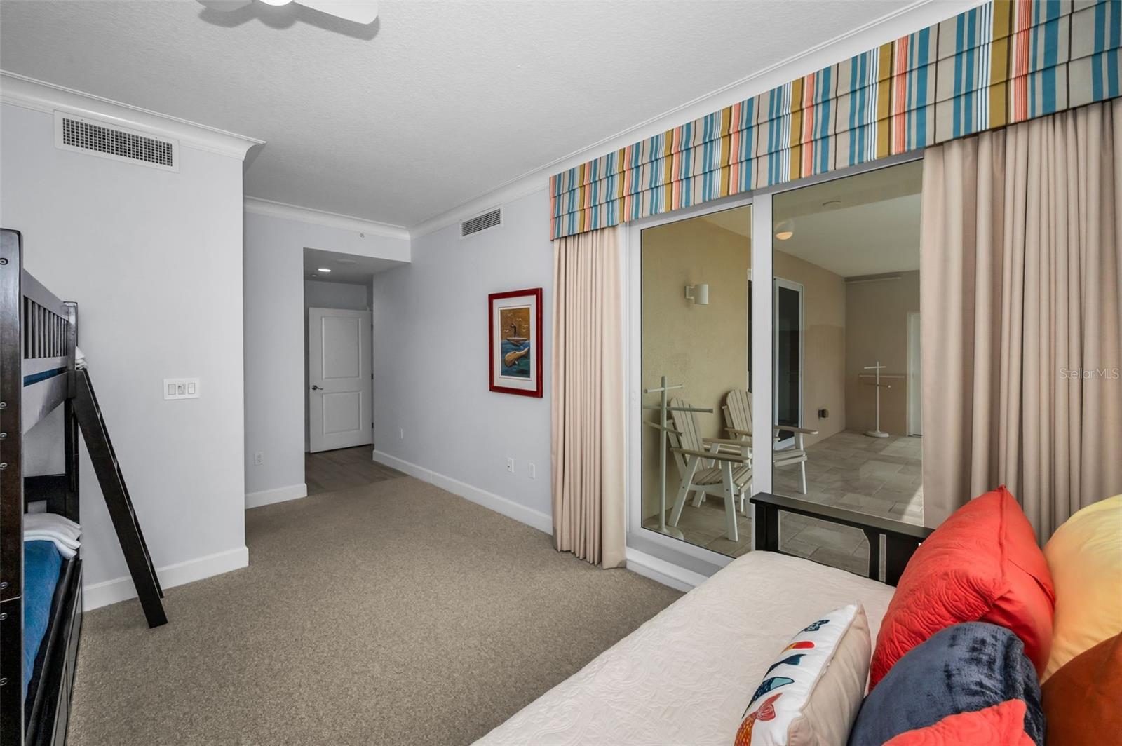 LA VISTANA B CONDO - Residential