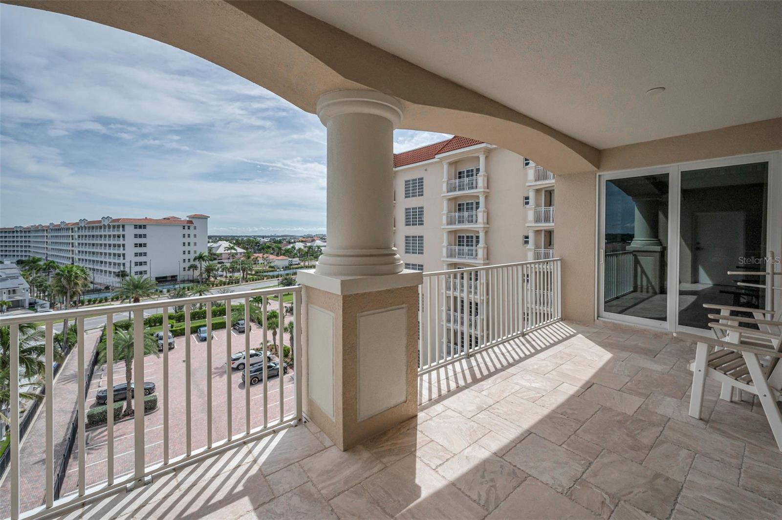 LA VISTANA B CONDO - Residential