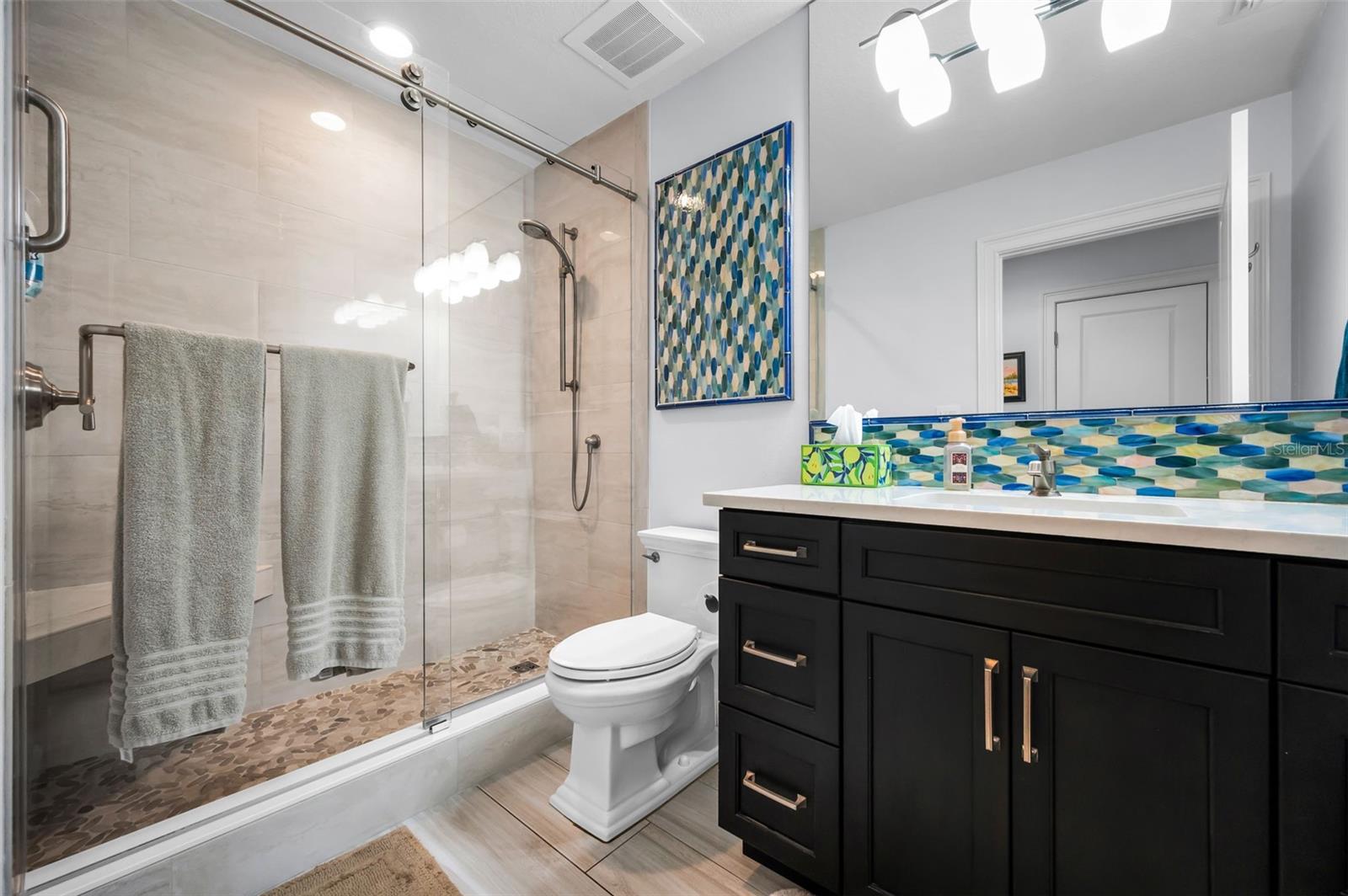 LA VISTANA B CONDO - Residential