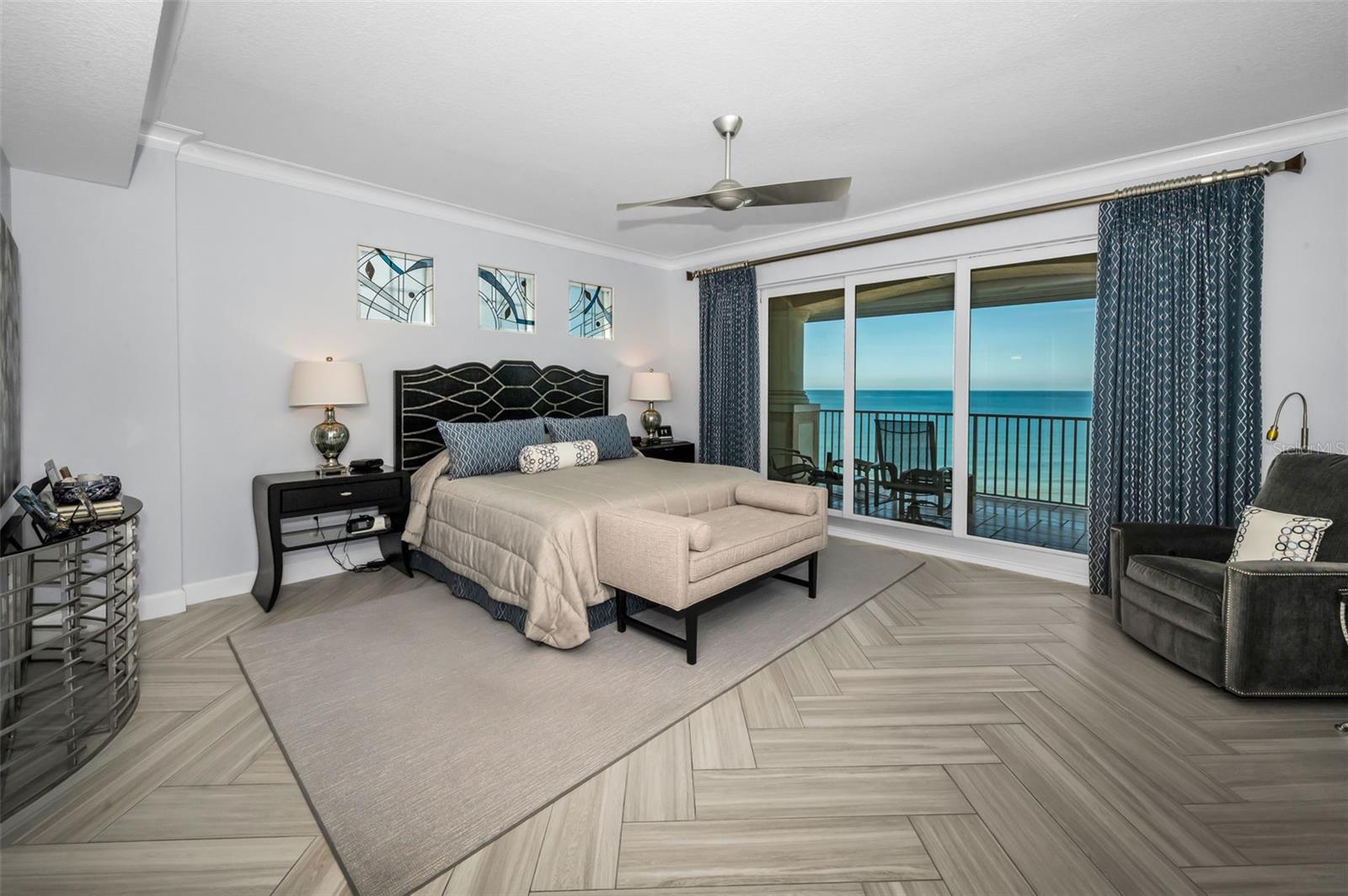 LA VISTANA B CONDO - Residential