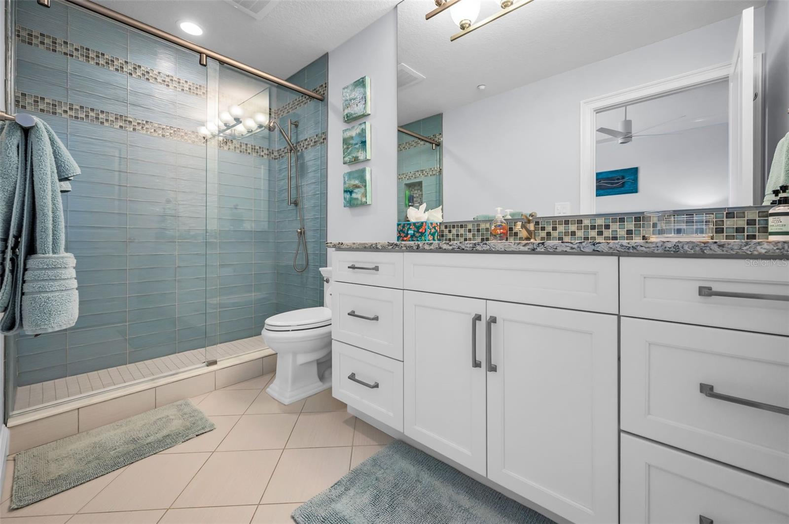 LA VISTANA B CONDO - Residential