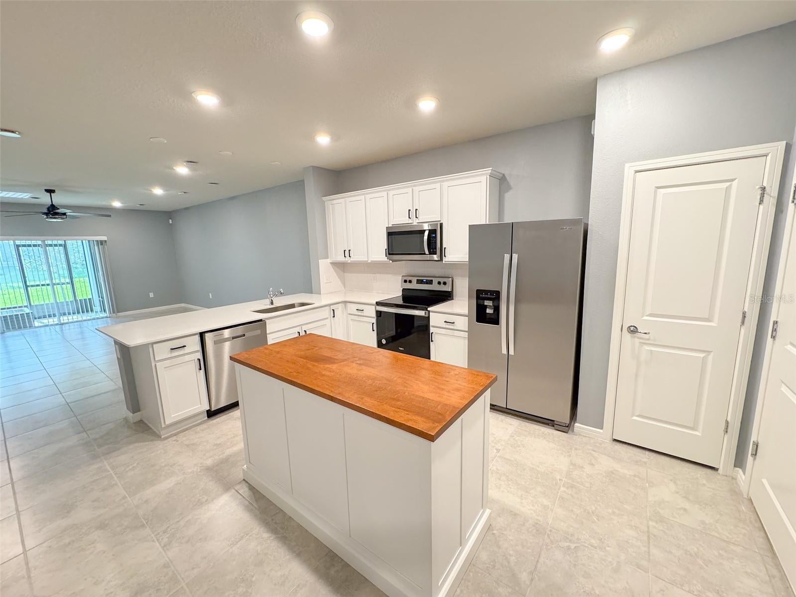 1725 DELIGHTFUL DRIVE