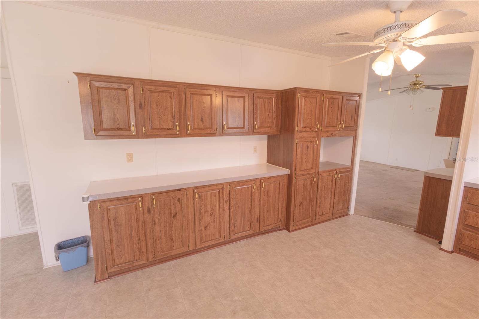 BELMONT WOODS - Residential